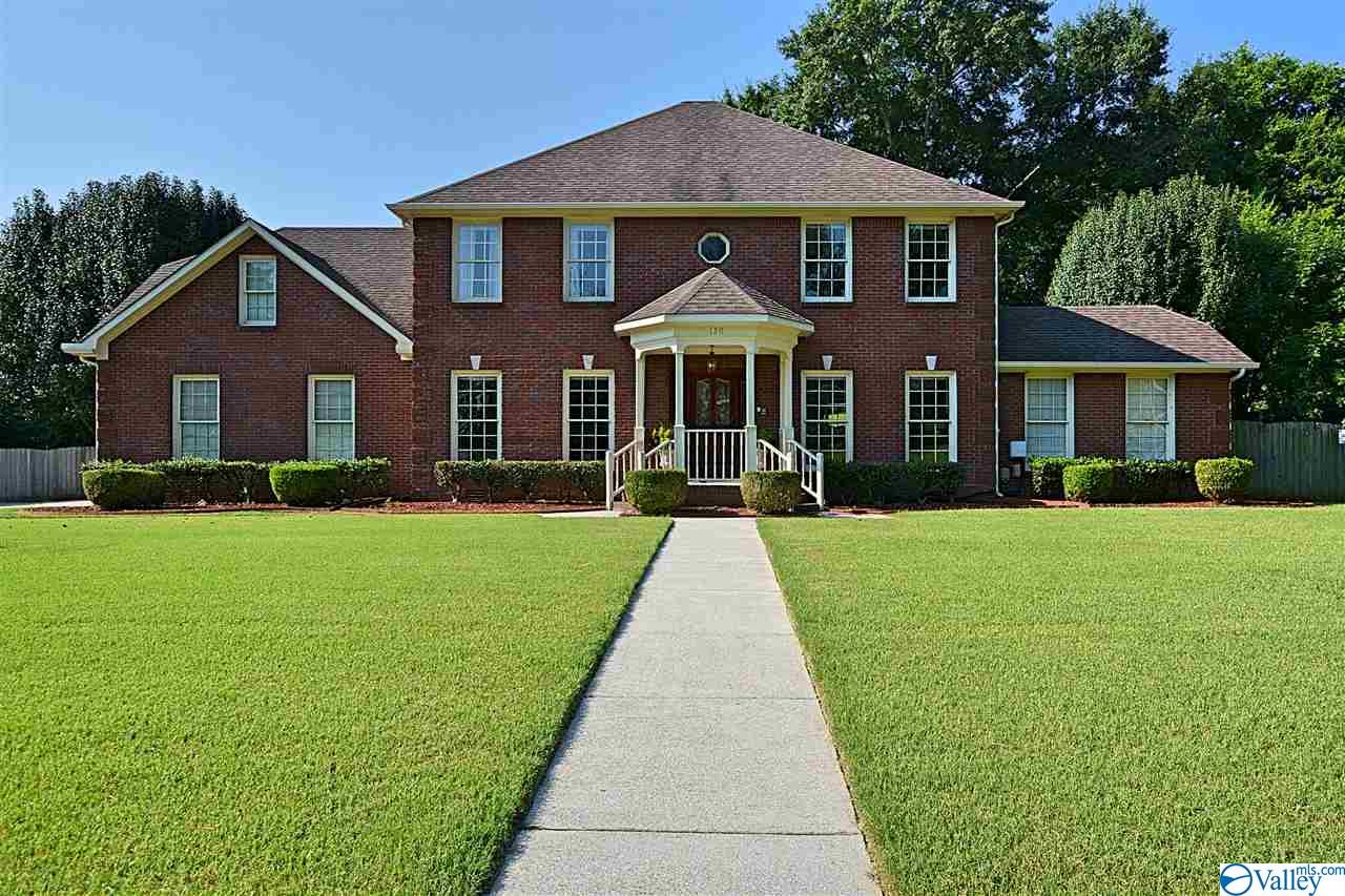 Huntsville Alabama homes for sale with pools